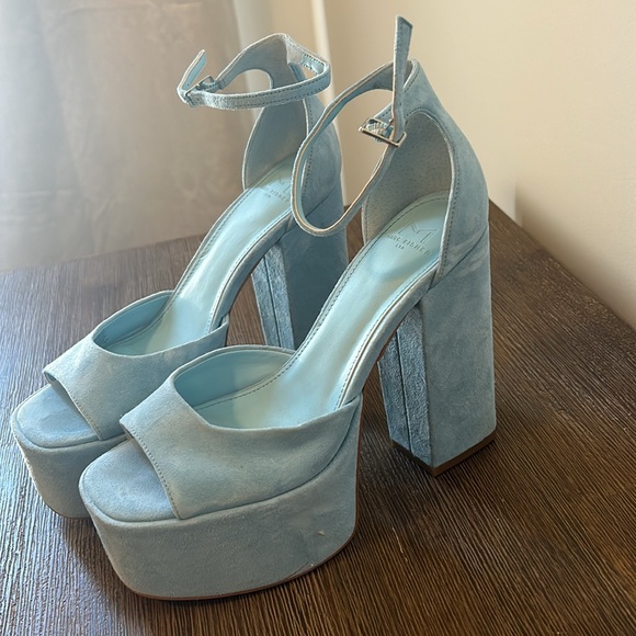 Marc Fisher Baby Blue Platform Heels Size 7 - Picture 3 of 6